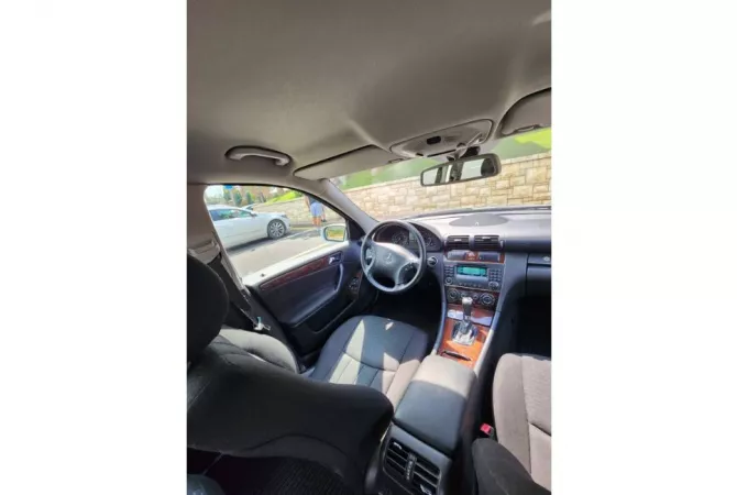 Auto in Vendita a Tirana - 4,200 Euro