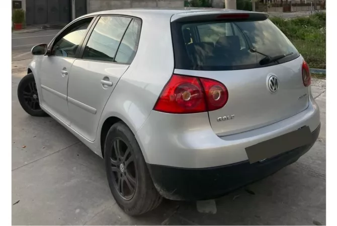 Auto in Vendita a Tirana - 3,500 Euro