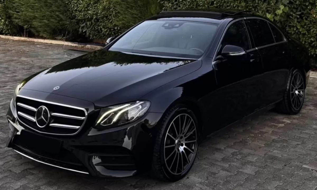 Auto in Vendita a Tirana, Mercedes-Benz, 2017 Diesel,Kambio Automatik Pagamento 21,900  Euro.