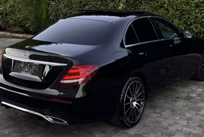 Auto in Vendita a Tirana - 21,900 Euro