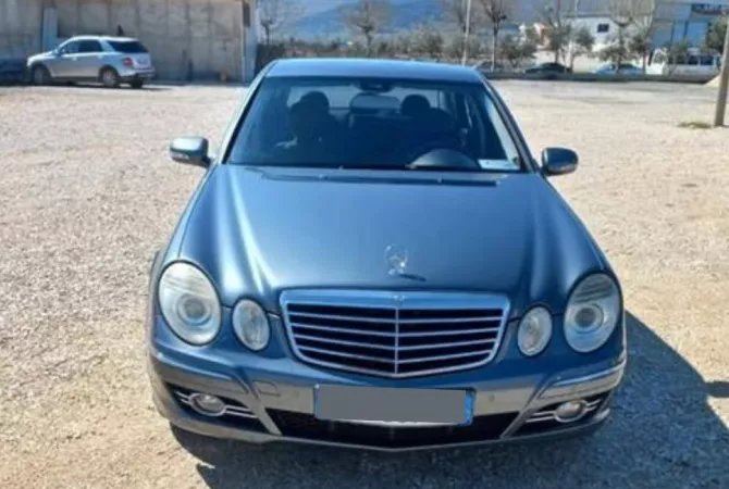 Auto in Vendita a Tirana - 6,400 Euro