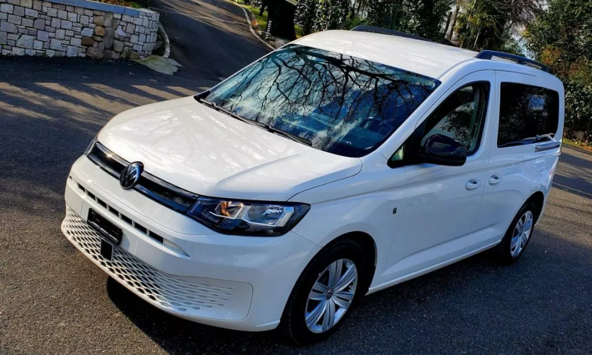 Auto in Vendita a Tirana, Volkswagen, 2022 Diesel,Kambio Automatik Pagamento 17,900  Euro.