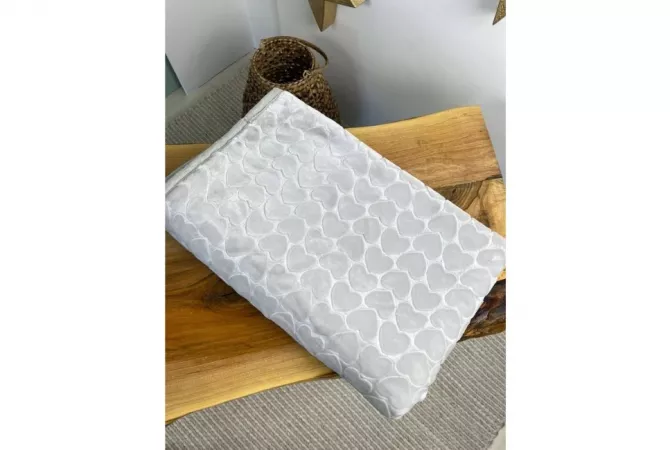 Different articles a Tirana - 1,199 Euro