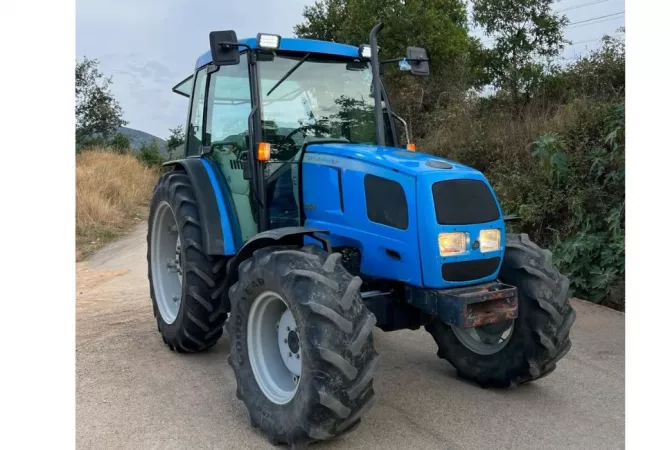 Auto in Vendita a Tirana - 19,500 Euro