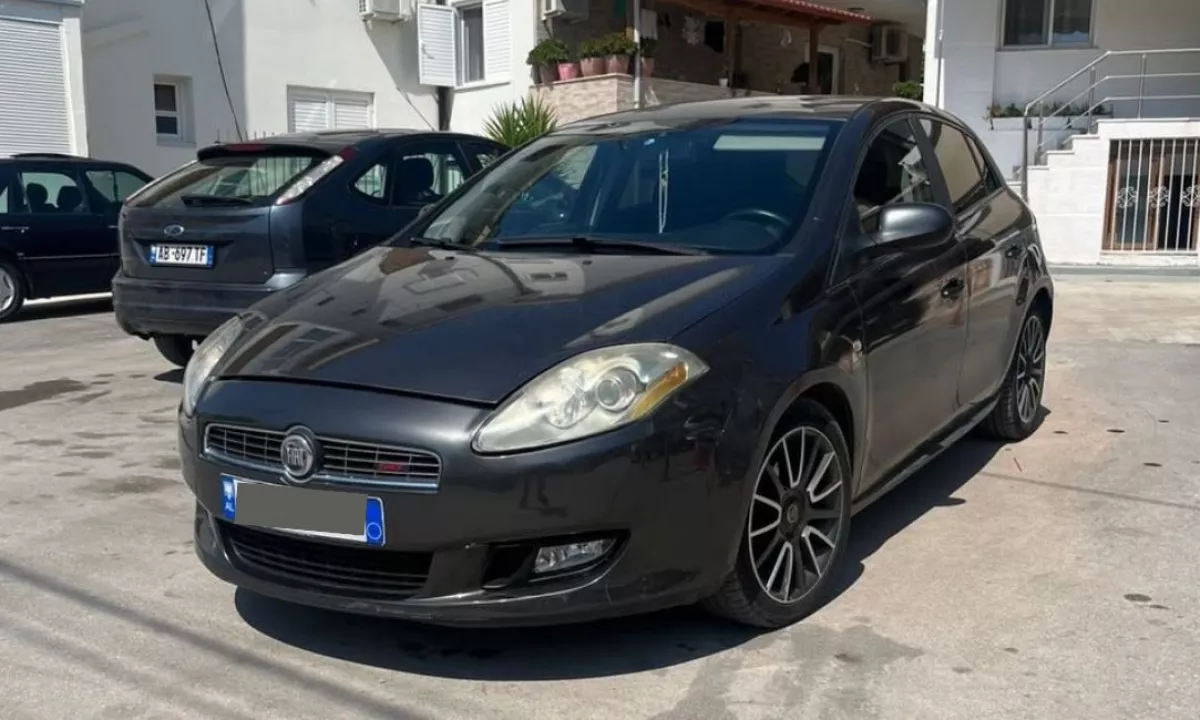 Auto in Vendita a Tirana, Fiat, 2009 gasoline-gas,Kambio Manual Pagamento 3,500  Euro.