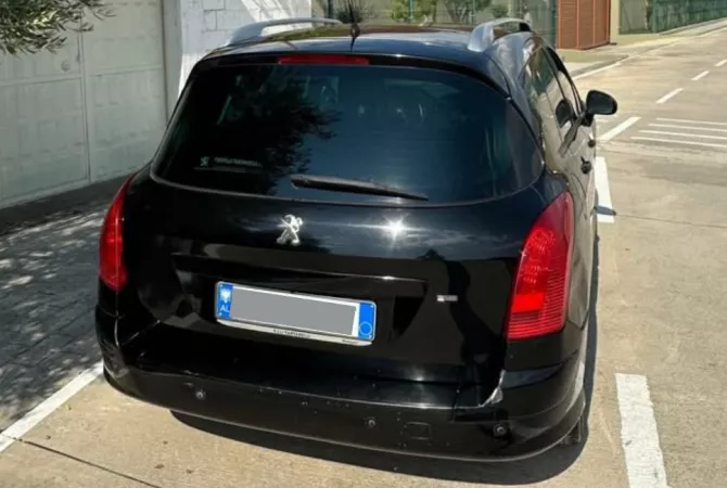 Auto in Vendita a Elbasan - 3,450 Euro
