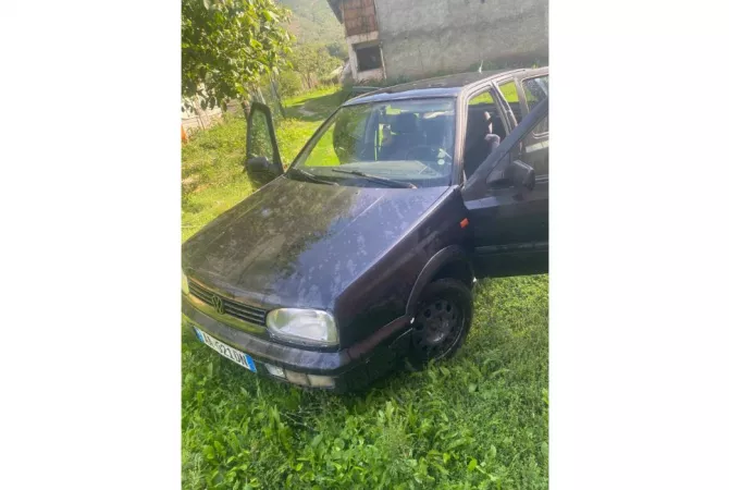 Auto in Vendita a Tirana - 900 Euro