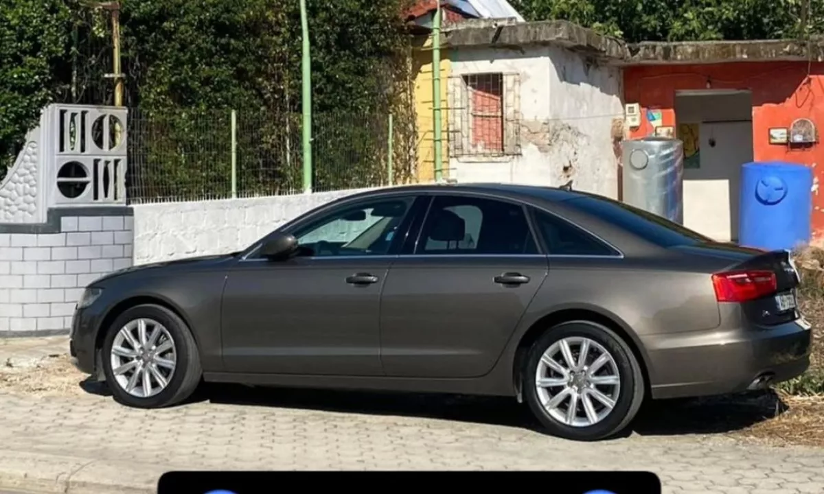 Auto in Vendita a Tirana, Audi, 2013 Diesel,Kambio Automatik Pagamento 8,000  Euro.
