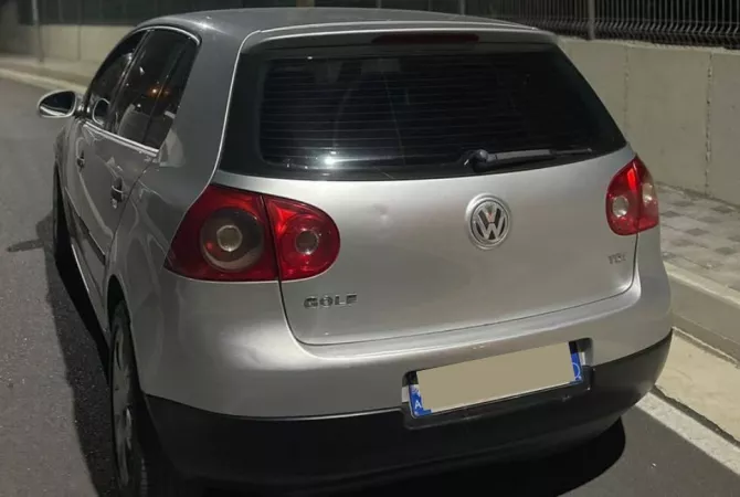 Auto in Vendita a Tirana - 3,100 Euro