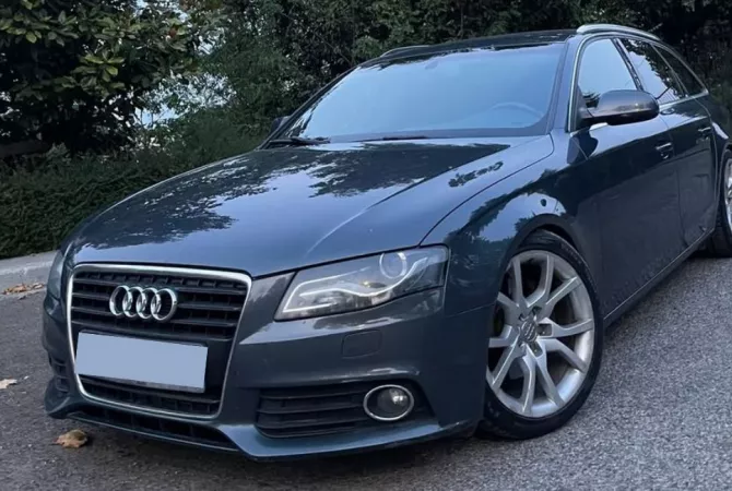 Auto in Vendita a Tirana - 5,500 Euro