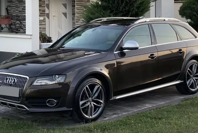 Auto in Vendita a Tirana - 11,700 Euro