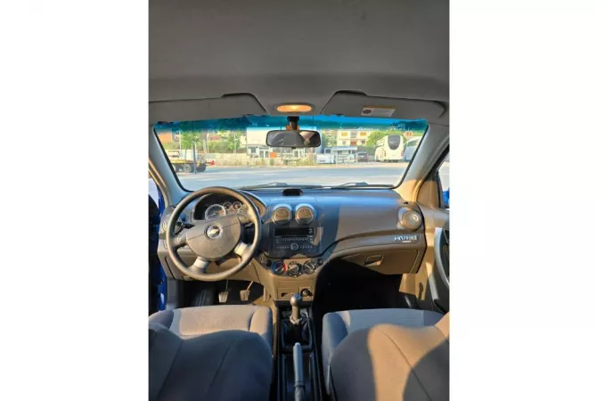 Auto in Vendita a Kavaja, Chevrolet, 2008 Diesel,Kambio Manual Pagamento 2,850  Euro.