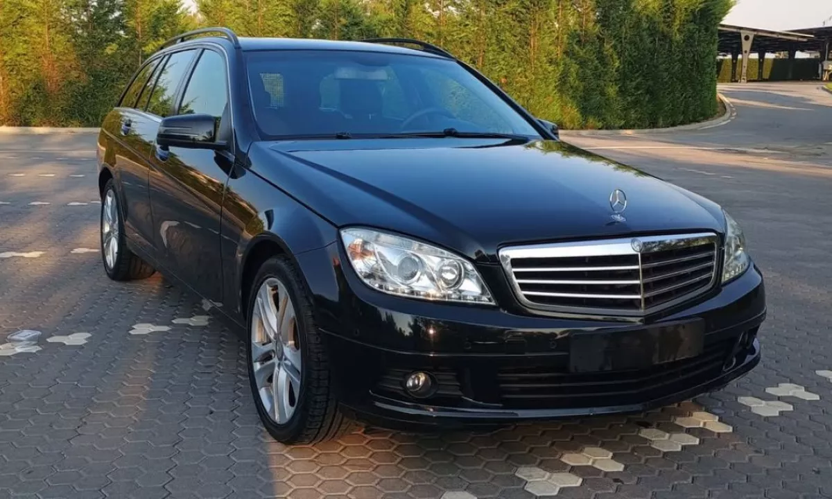 Auto in Vendita a Tirana, Mercedes-Benz, 2010 Diesel,Kambio Automatik Pagamento 6,200  Euro.