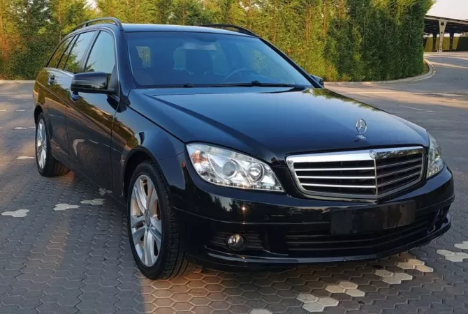 Auto in Vendita a Tirana - 6,200 Euro