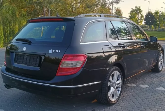 Auto in Vendita a Tirana - 6,200 Euro