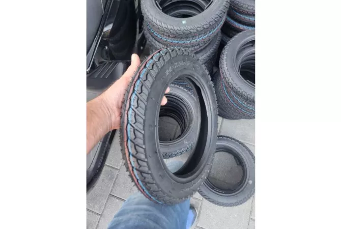 🏍️ Shiten goma për skuter