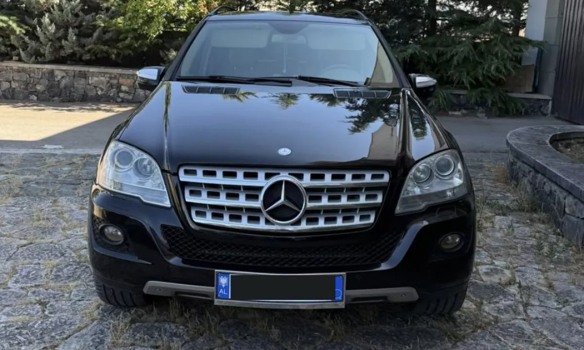 Auto in Vendita a Tirana, Mercedes-Benz, 2009 Diesel,Kambio Automatik Pagamento 7,500  Euro.