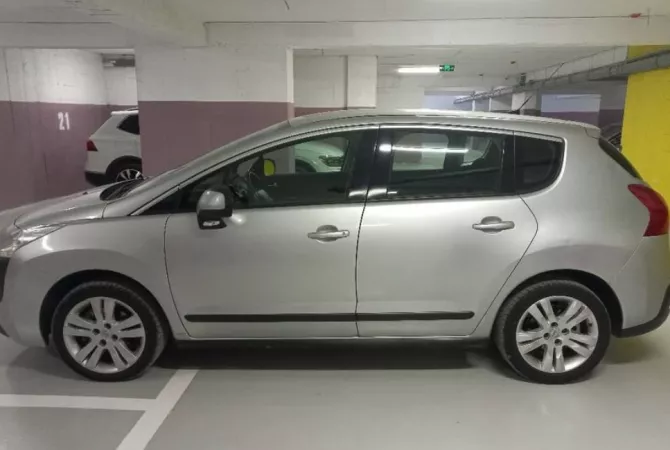 Auto in Vendita a Pristina - 6,800 Euro