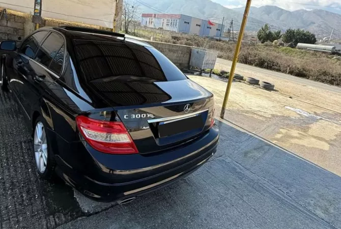 Auto in Vendita a Tirana - 7,600 Euro
