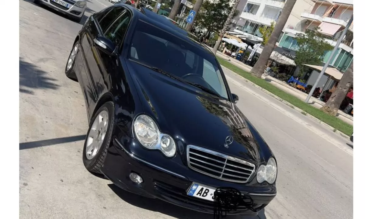 Auto in Vendita a Tirana, Mercedes-Benz, 2006 gasoline-gas,Kambio Automatik Pagamento 5,200  Euro.