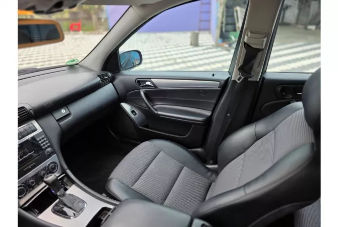 Auto in Vendita a Tirana - 5,200 Euro