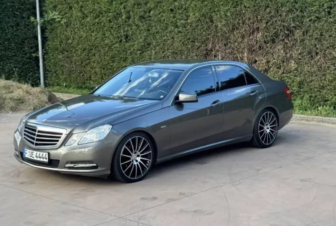 Auto in Vendita a Tirana - 9,500 Euro