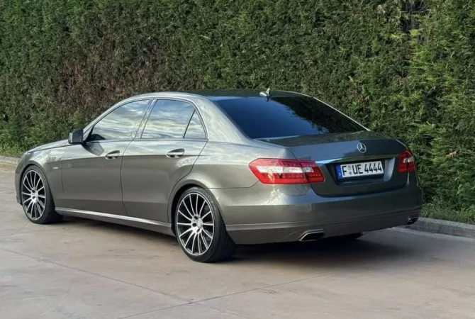 Auto in Vendita a Tirana - 9,500 Euro