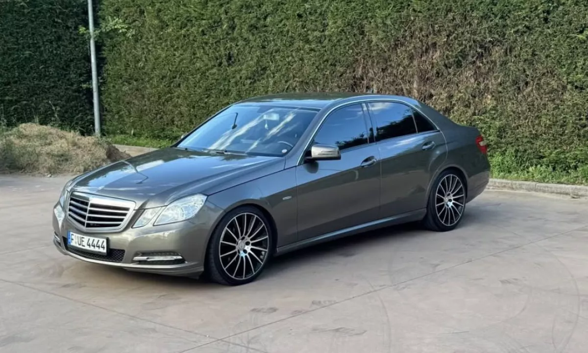 Auto in Vendita a Tirana, Mercedes-Benz, 2011 Diesel,Kambio Automatik Pagamento 9,500  Euro.