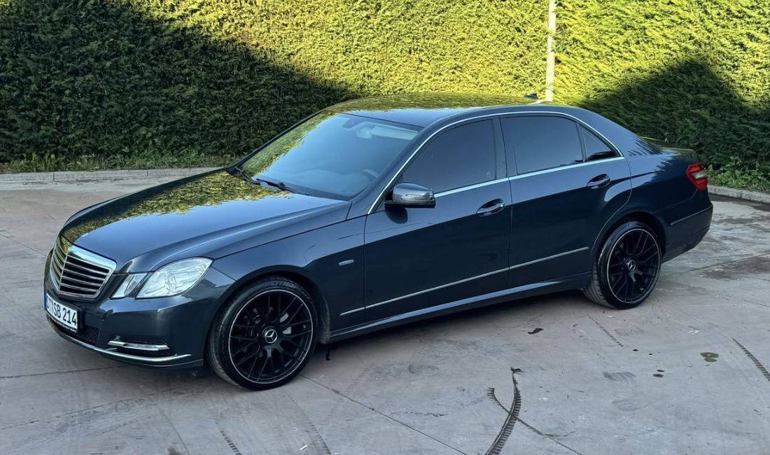 Auto in Vendita a Tirana, Mercedes-Benz, 2012 Diesel,Kambio Automatik Pagamento 9,500  Euro.