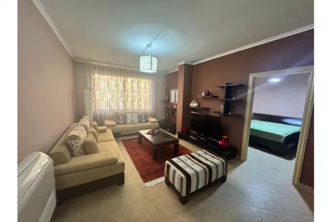 Jepet me qira Apartament 3+1+2 – Zogu i Zi / Kryqi i Kuq