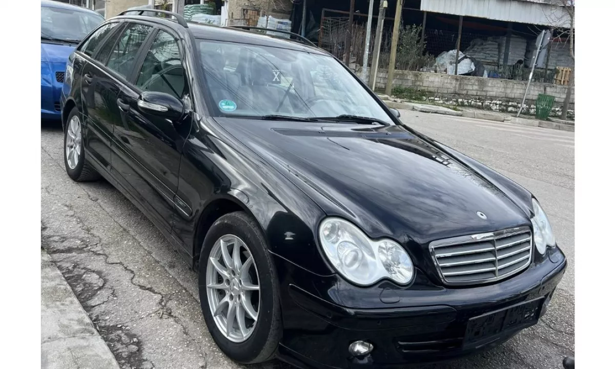Auto in Vendita a Tirana, Mercedes-Benz, 2006 Diesel,Kambio Automatik Pagamento 3,600  Euro.