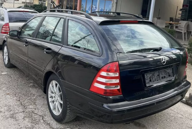 Auto in Vendita a Tirana - 3,600 Euro
