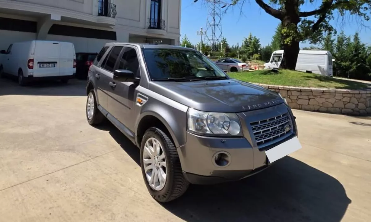 Auto in Vendita a Tirana, Land Rover, 2009 Diesel,Kambio Automatik Pagamento 7,900  Euro.