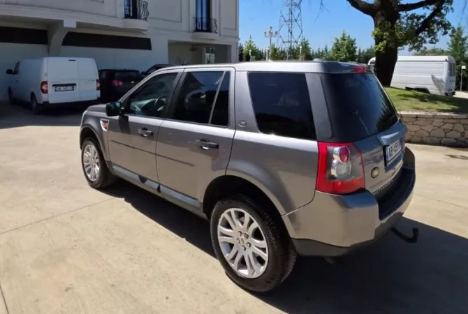 Auto in Vendita a Tirana - 7,900 Euro