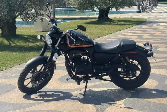 Motorra ne shitje ne Tirane - 2,700 Euro