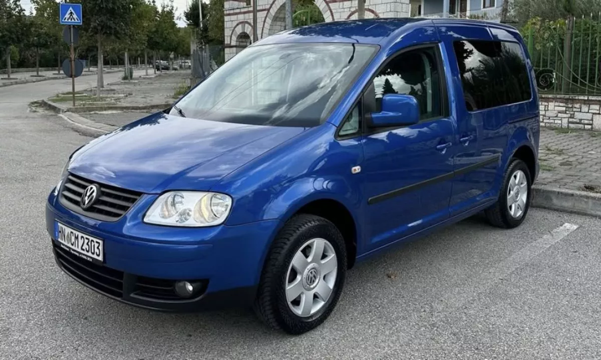 Auto in Vendita a Tirana, Volkswagen, 2009 gasoline-gas,Kambio Manual Pagamento 5,900  Euro.