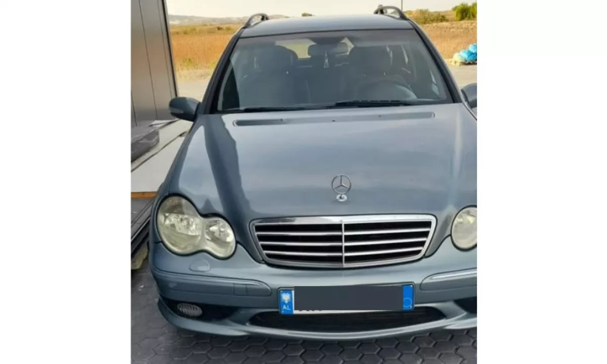 Auto in Vendita a Tirana, Mercedes-Benz, 2006 Diesel,Kambio Automatik Pagamento 3,400  Euro.