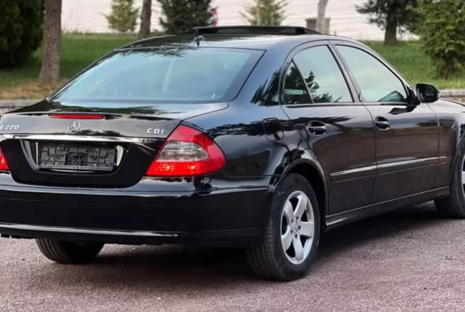 Auto in Vendita a Pogradec - 5,800 Euro