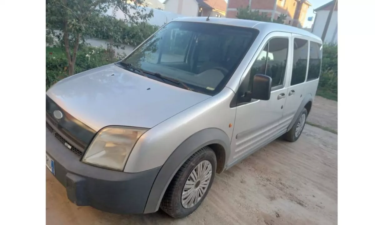 Auto in Vendita a Kukes, Ford, 2005 Diesel,Kambio Manual Pagamento 3,400  Euro.