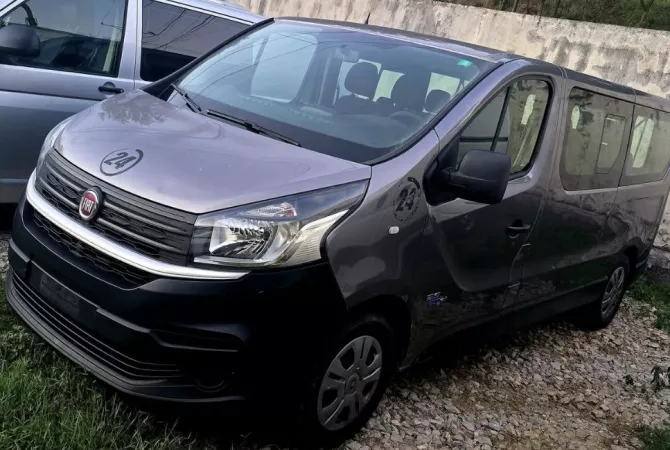 Auto in Vendita a Tirana - 12,000 Euro