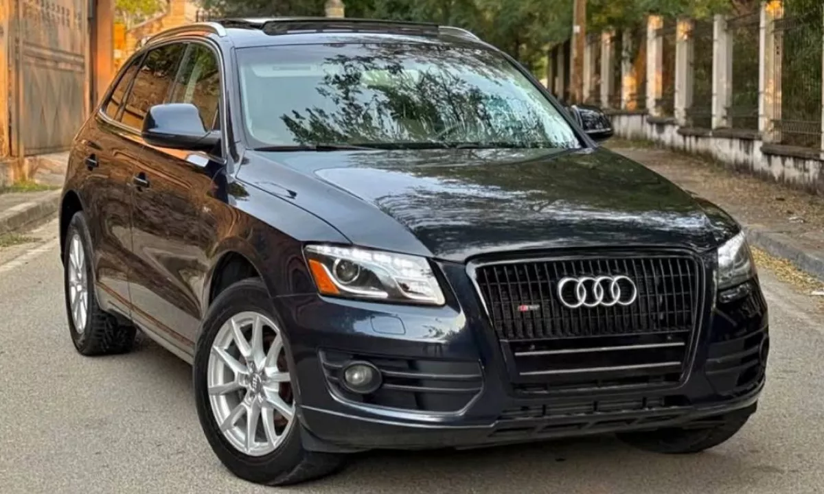 Auto in Vendita a Tirana, Audi, 2012 Diesel,Kambio Automatik Pagamento 7,300  Euro.