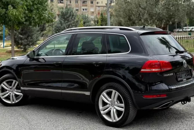 Auto in Vendita a Tirana - 10,500 Euro