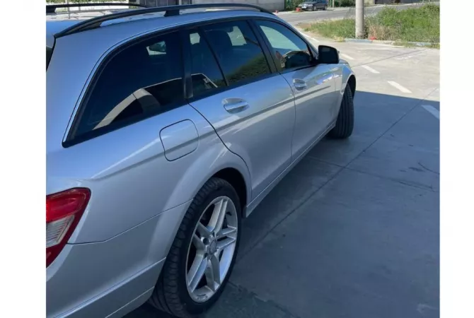 Auto in Vendita a Tirana - 4,700 Euro