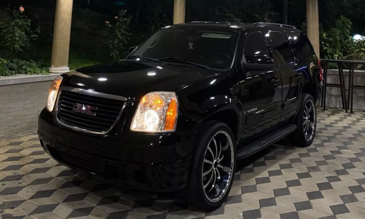 Auto in Vendita a Tirana, GMC, 2010 Benzine,Kambio Automatik Pagamento 4,999  Euro.