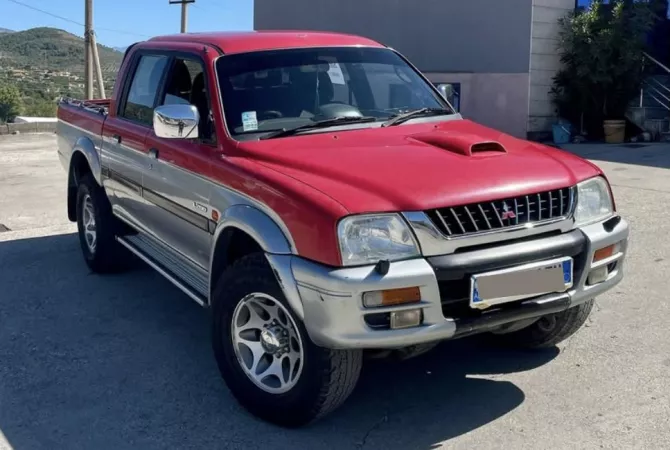 Auto in Vendita a Tirana - 7,500 Euro