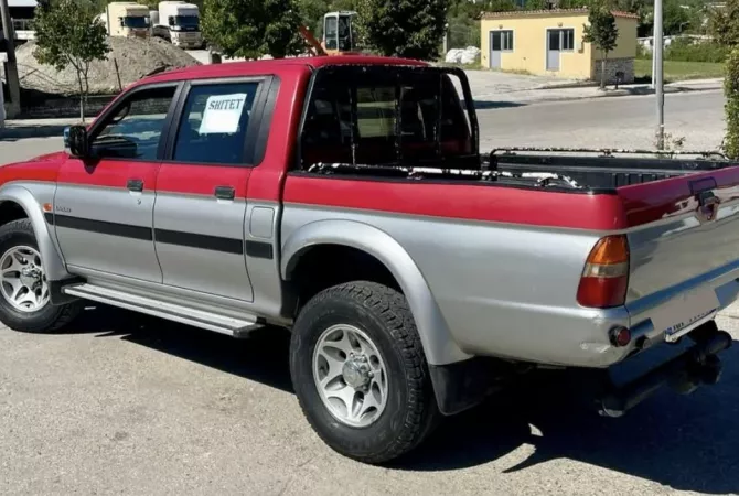 Auto in Vendita a Tirana - 7,500 Euro