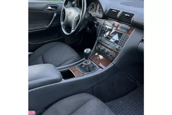 Auto in Vendita a Tirana - 3,300 Euro