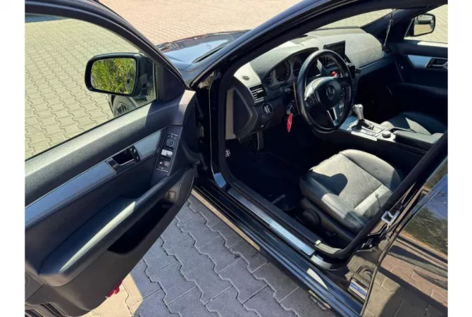 Auto in Vendita a Tirana - 8,000 Euro