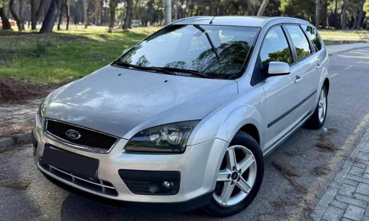 Auto in Vendita a Tirana, Ford, 2005 Diesel,Kambio Manual Pagamento 2,250  Euro.
