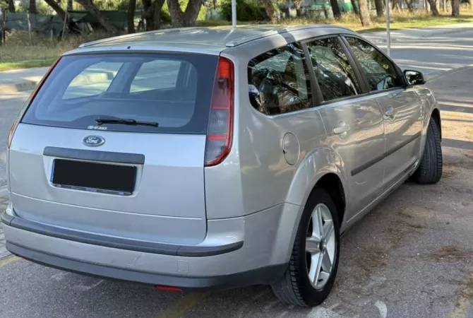 Auto in Vendita a Tirana - 2,250 Euro